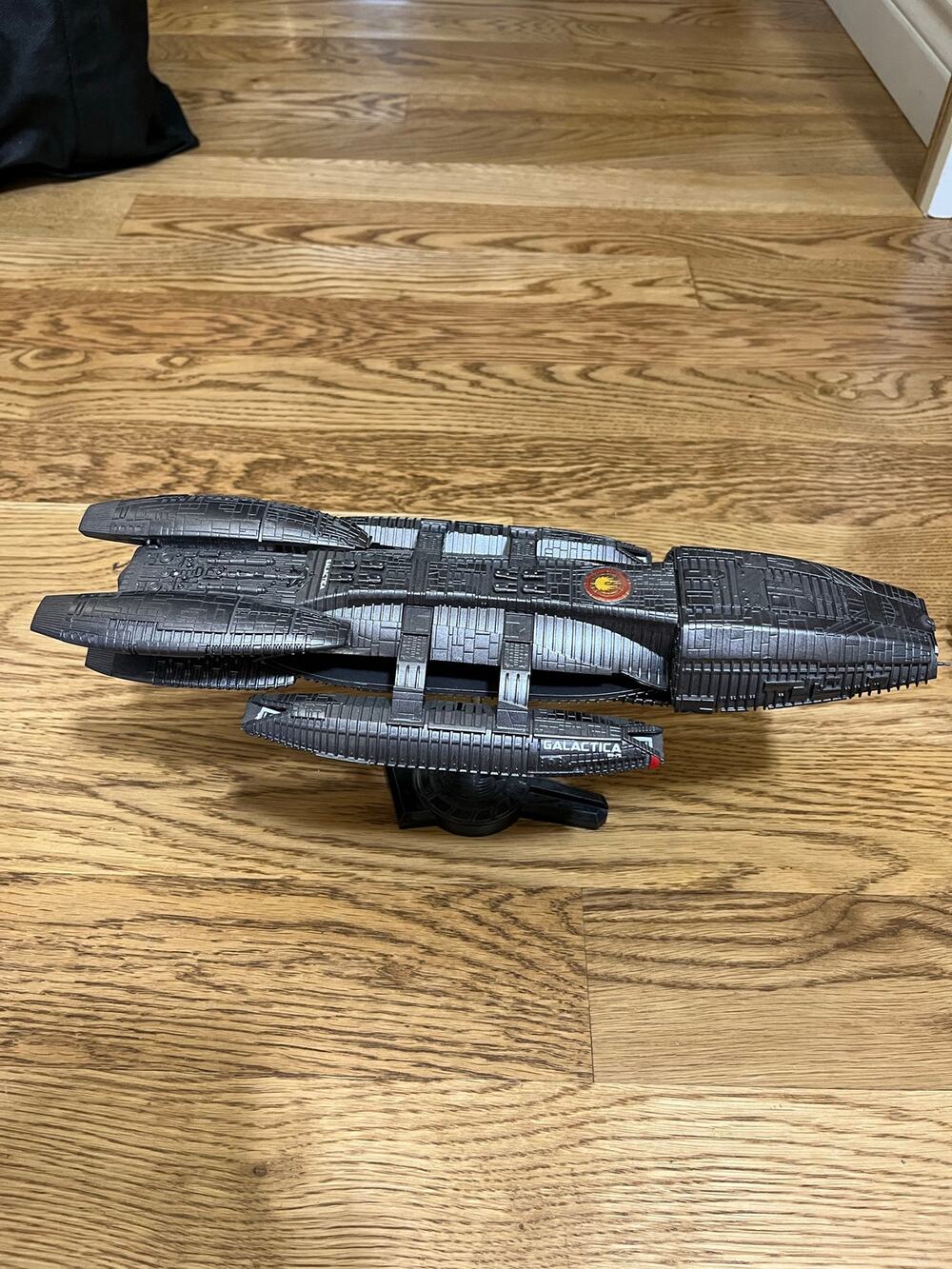 2010 Battlestar Galactica BS-75 Spaceship Desktop Model